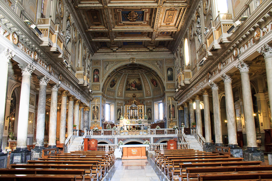 CENTRO DOCCE SS. SILVESTO E MARTINO AI MONTI IN ROMA
